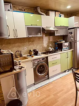 Satılır 2 otaqlı köhnə tikili 60 m²