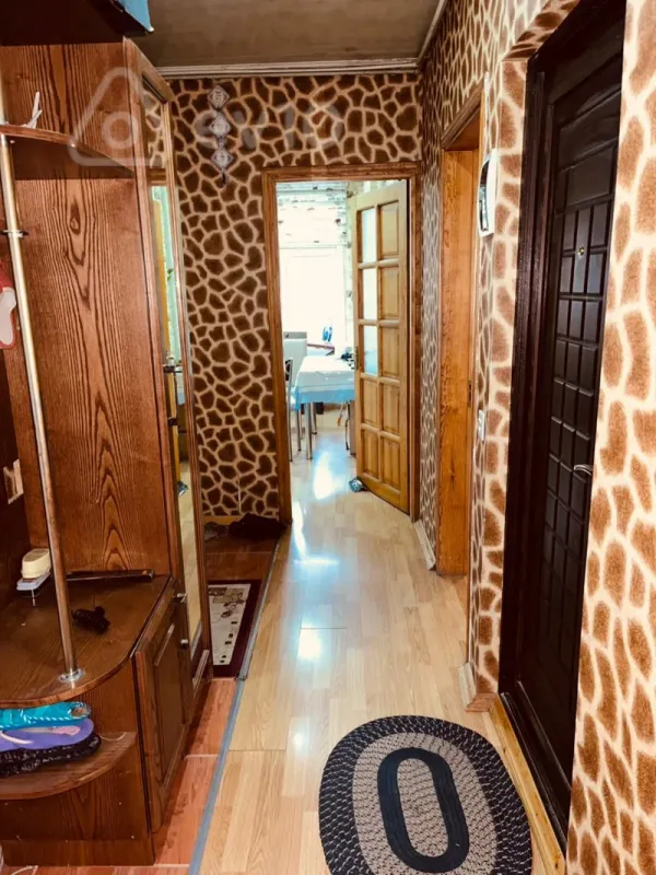 Satılır 2 otaqlı köhnə tikili 60 m²