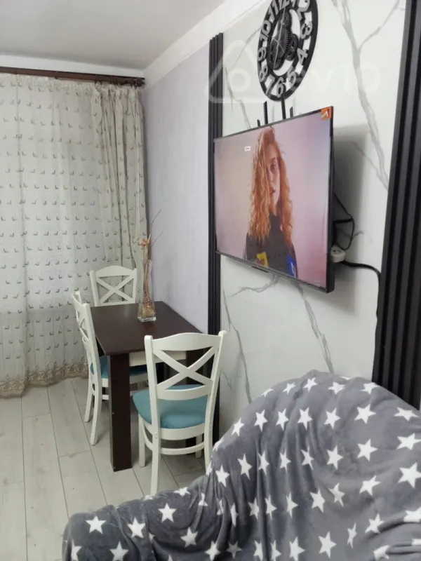 Kirayə verilir 2 otaqlı köhnə tikili 50 m²