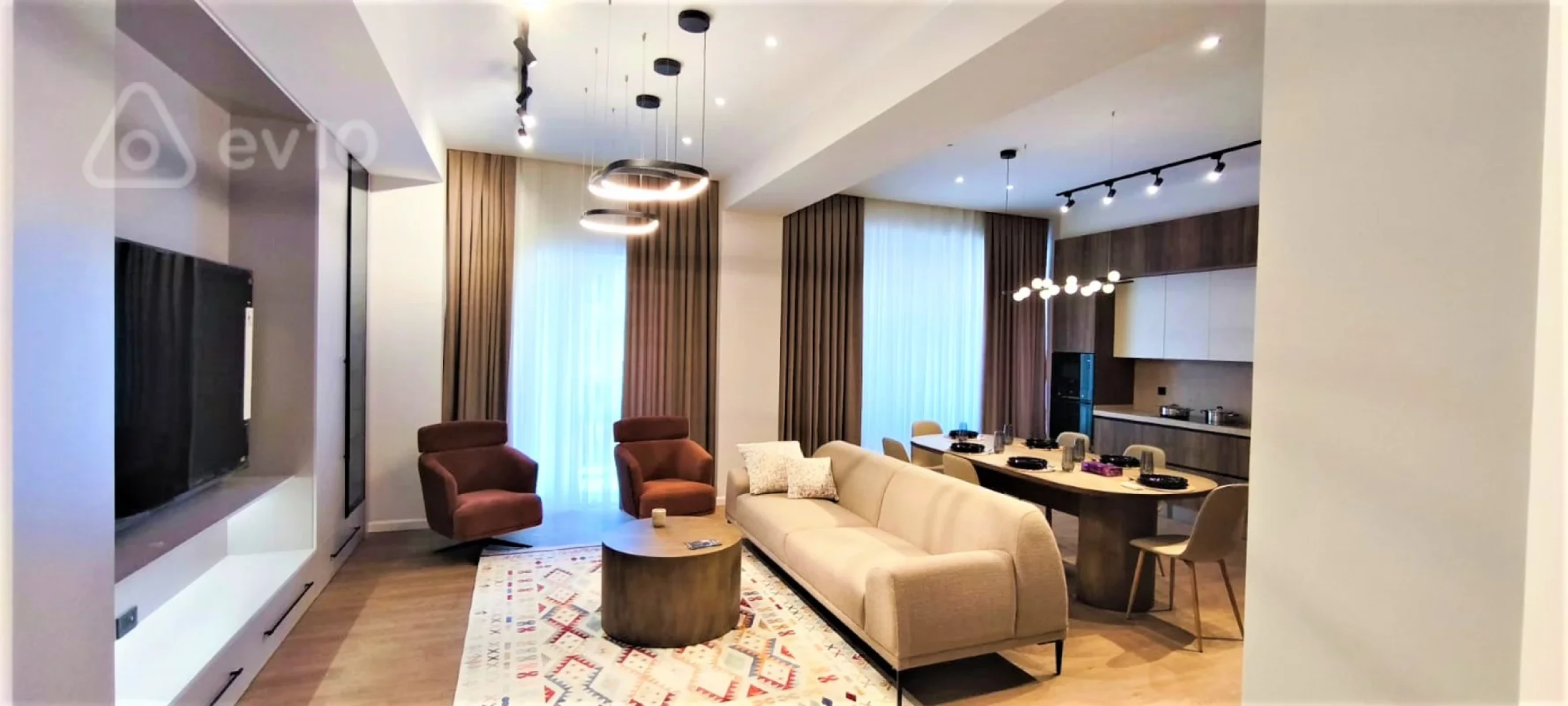 Kirayə verilir 3 otaqlı yeni tikili 140 m²