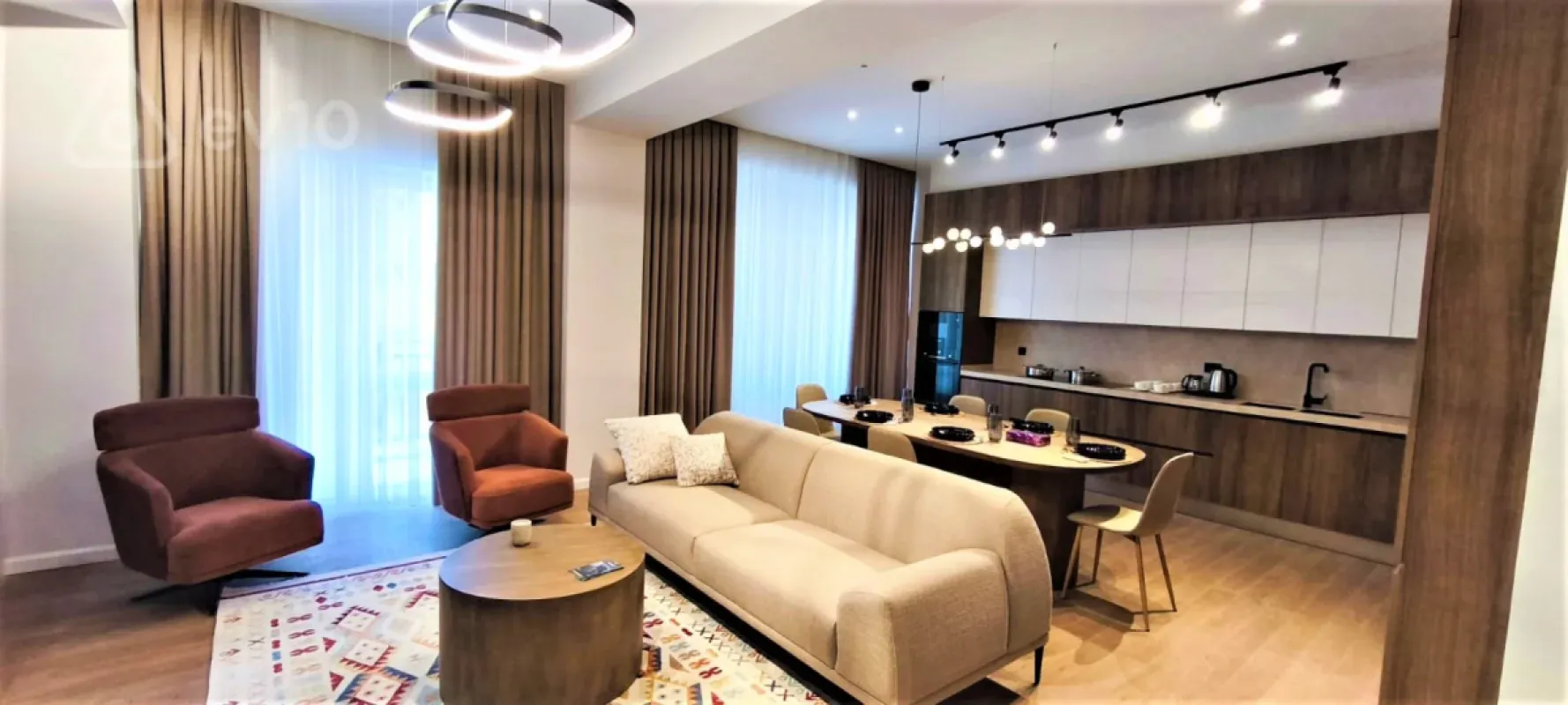 Kirayə verilir 3 otaqlı yeni tikili 140 m²