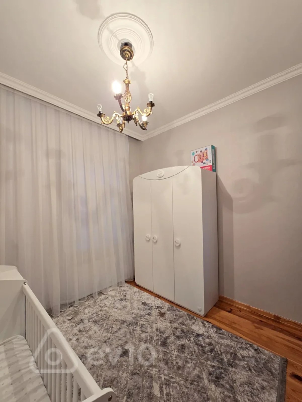 Satılır 6 otaqlı həyət evi 230 m²