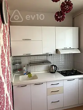 Kirayə verilir 1 otaqlı köhnə tikili 35 m²