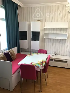 Kirayə verilir 1 otaqlı köhnə tikili 35 m² — Bakı, Binəqədi 1 otaq 35.00 m²