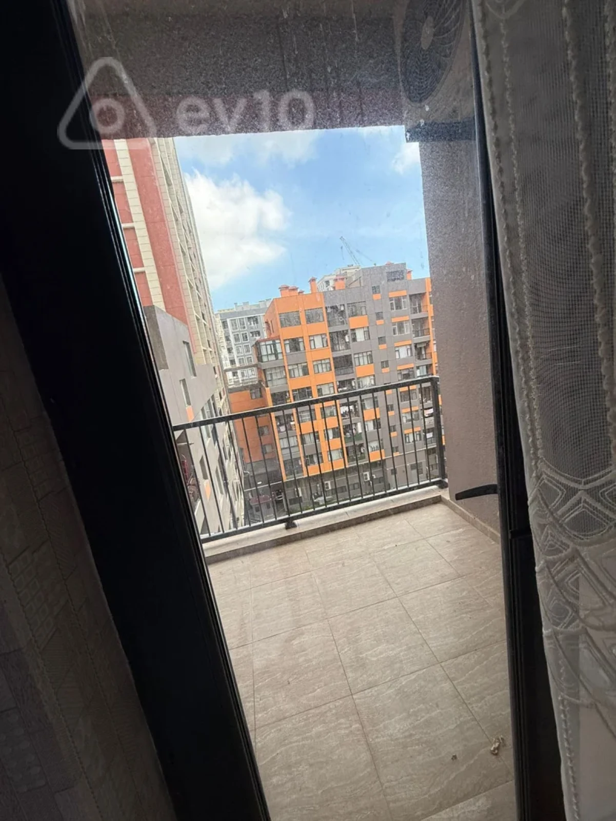 Kirayə verilir 2 otaqlı yeni tikili 90 m²