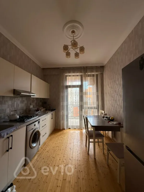 Kirayə verilir 2 otaqlı yeni tikili 90 m²