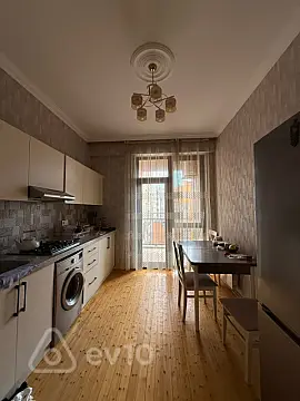 Kirayə verilir 2 otaqlı yeni tikili 90 m²