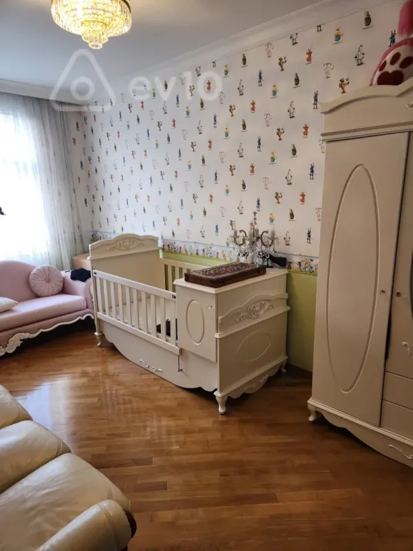 Satılır 3 otaqlı yeni tikili 130 m²