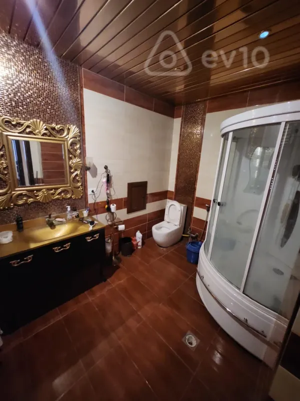 Satılır 3 otaqlı yeni tikili 130 m²