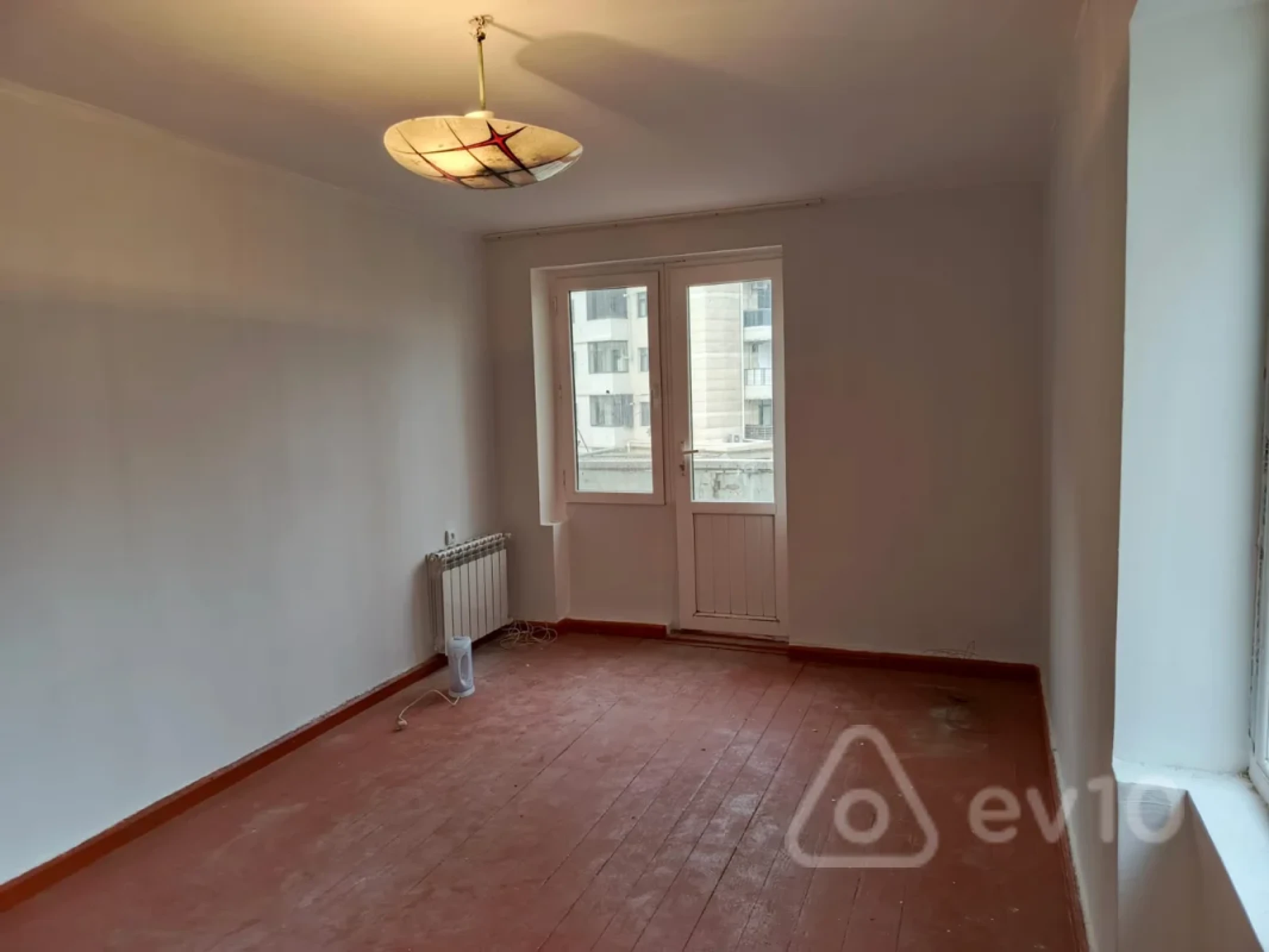 Kirayə verilir 1 otaqlı köhnə tikili 40 m²