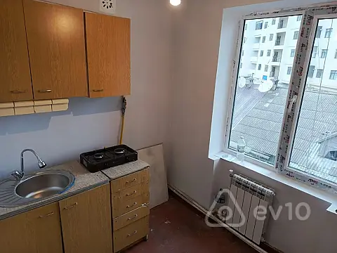 Kirayə verilir 1 otaqlı köhnə tikili 40 m²