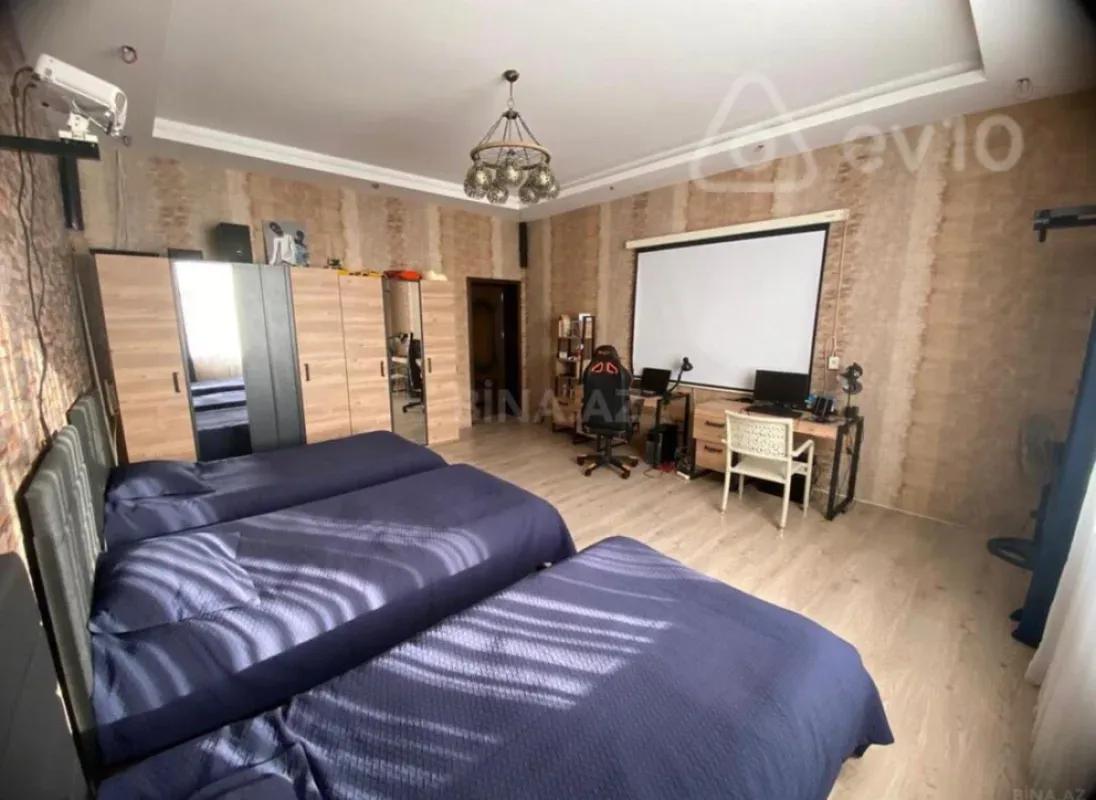 Satılır 6 otaqlı həyət evi 250 m²