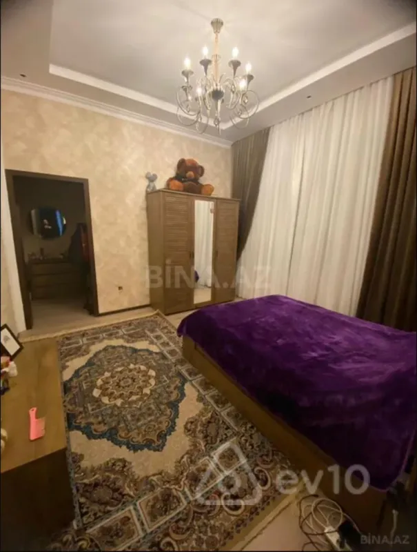 Satılır 6 otaqlı həyət evi 250 m²