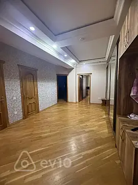 Satılır 3 otaqlı yeni tikili 170 m²