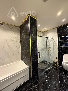 Kirayə verilir 3 otaqlı yeni tikili 190 m²