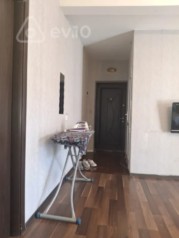Kirayə verilir 2 otaqlı köhnə tikili 75 m²