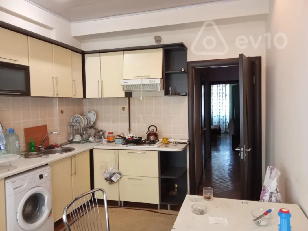 Kirayə verilir 2 otaqlı yeni tikili 110 m²