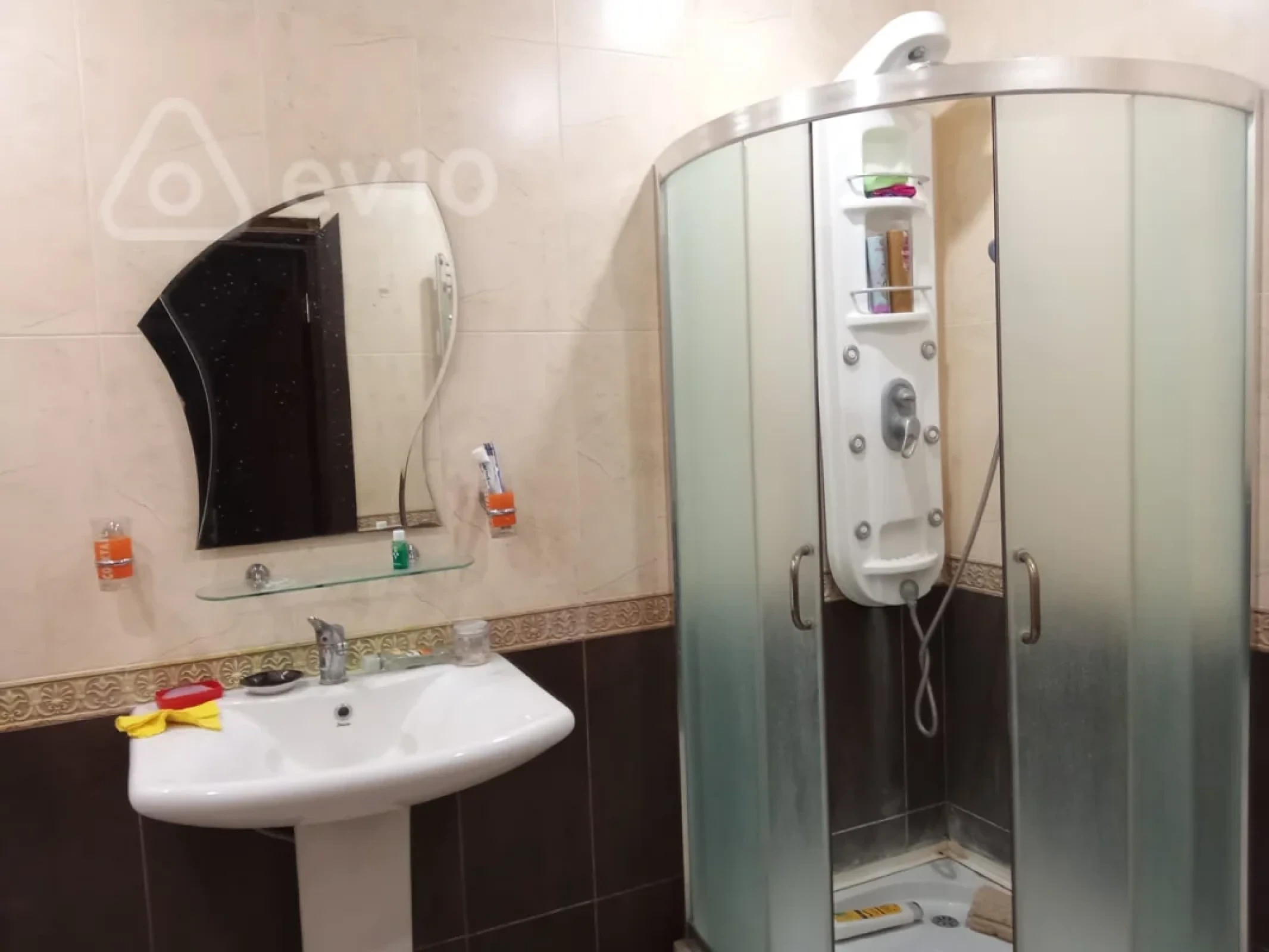 Kirayə verilir 2 otaqlı yeni tikili 110 m²