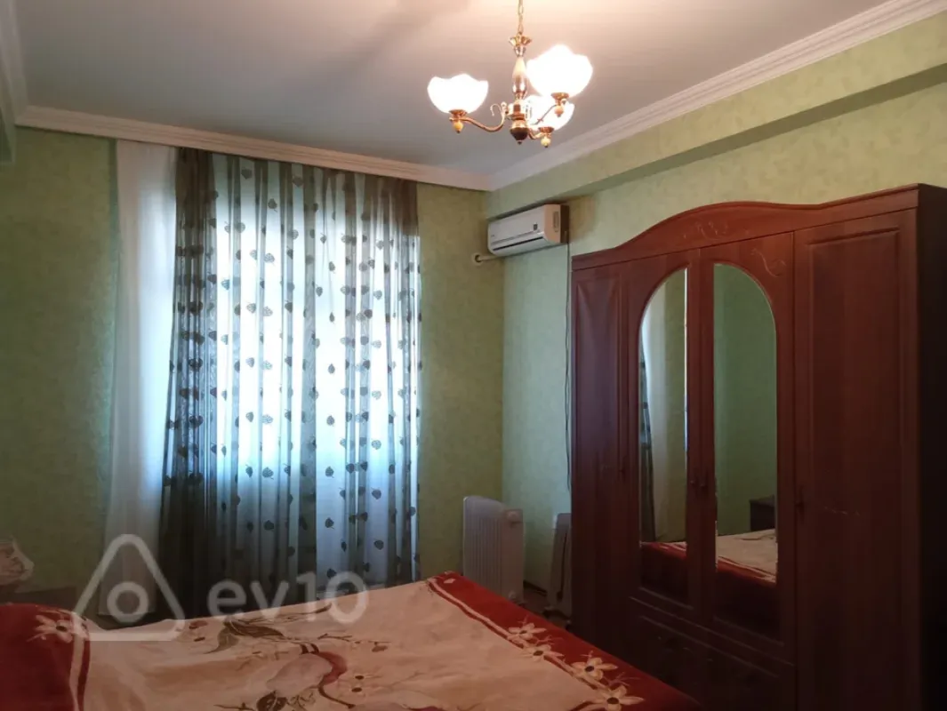 Kirayə verilir 2 otaqlı yeni tikili 110 m²