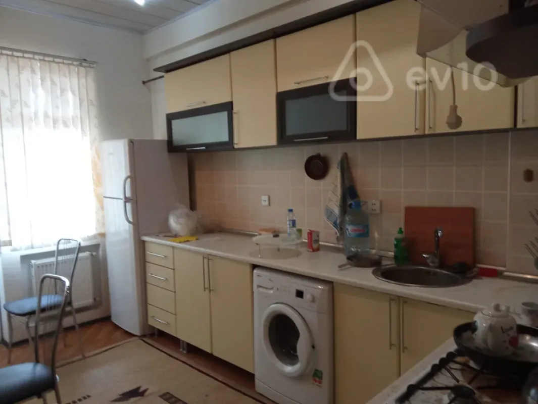 Kirayə verilir 2 otaqlı yeni tikili 110 m²