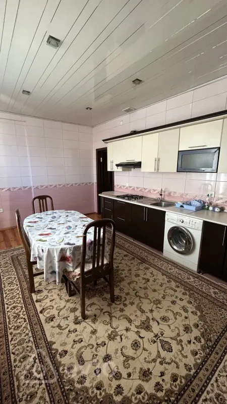 Kirayə verilir 2 otaqlı yeni tikili 85 m²