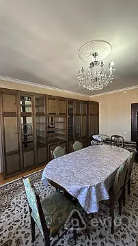 Kirayə verilir 2 otaqlı yeni tikili 85 m²