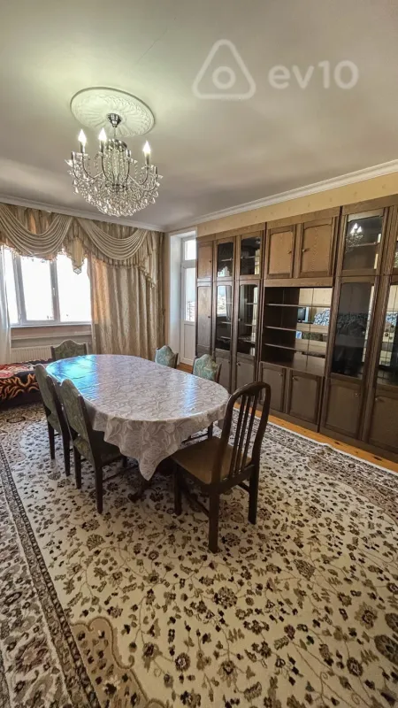 Kirayə verilir 2 otaqlı yeni tikili 85 m²