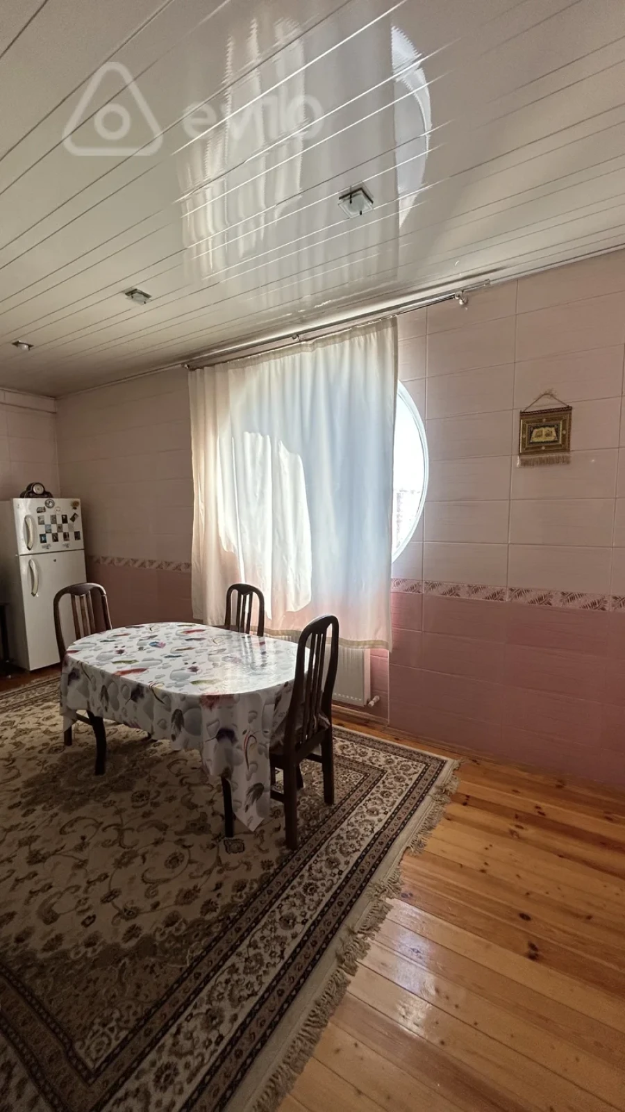 Kirayə verilir 2 otaqlı yeni tikili 85 m²