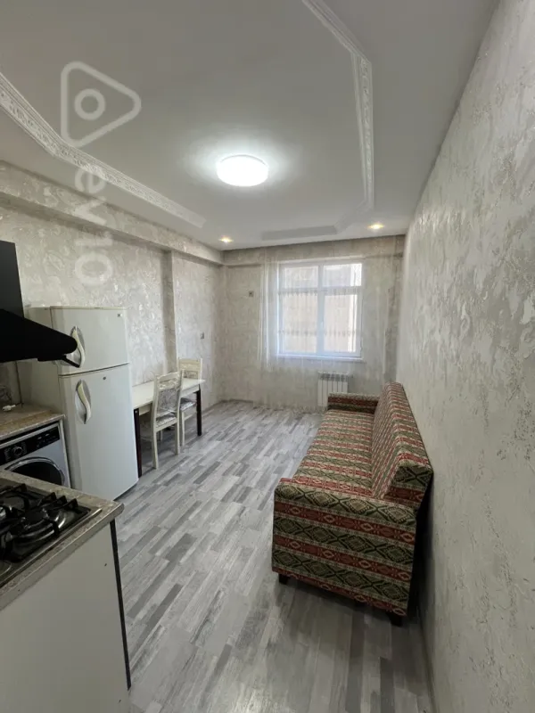 Kirayə verilir 2 otaqlı yeni tikili 45 m²