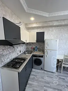 Kirayə verilir 2 otaqlı yeni tikili 45 m²