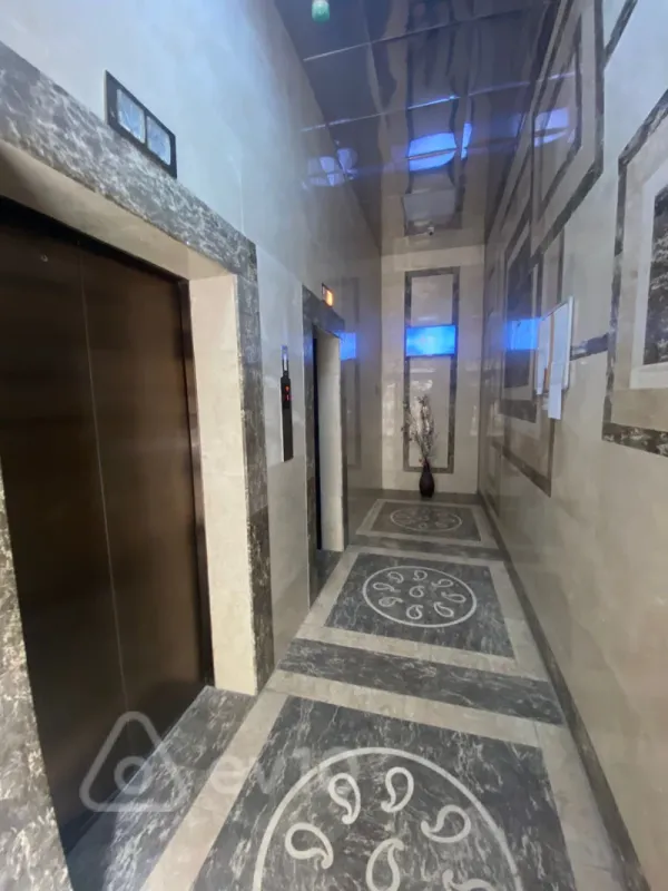 Kirayə verilir 4 otaqlı yeni tikili 200 m²