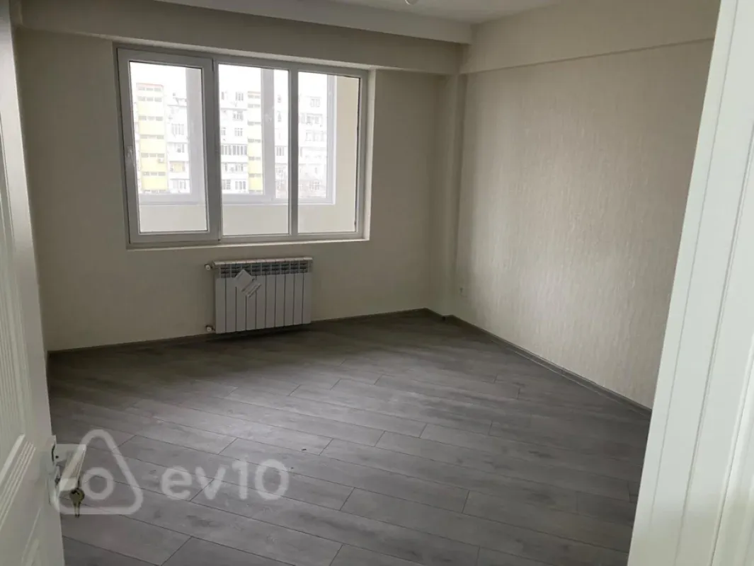 Satılır 2 otaqlı yeni tikili 65 m²