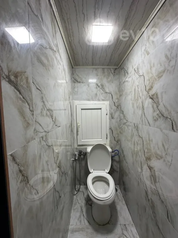 Kirayə verilir 2 otaqlı köhnə tikili 65 m²