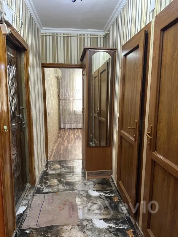 Kirayə verilir 2 otaqlı köhnə tikili 65 m²