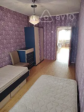 Kirayə verilir 3 otaqlı köhnə tikili 90 m²