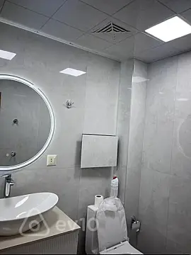 Kirayə verilir 3 otaqlı köhnə tikili 100 m²