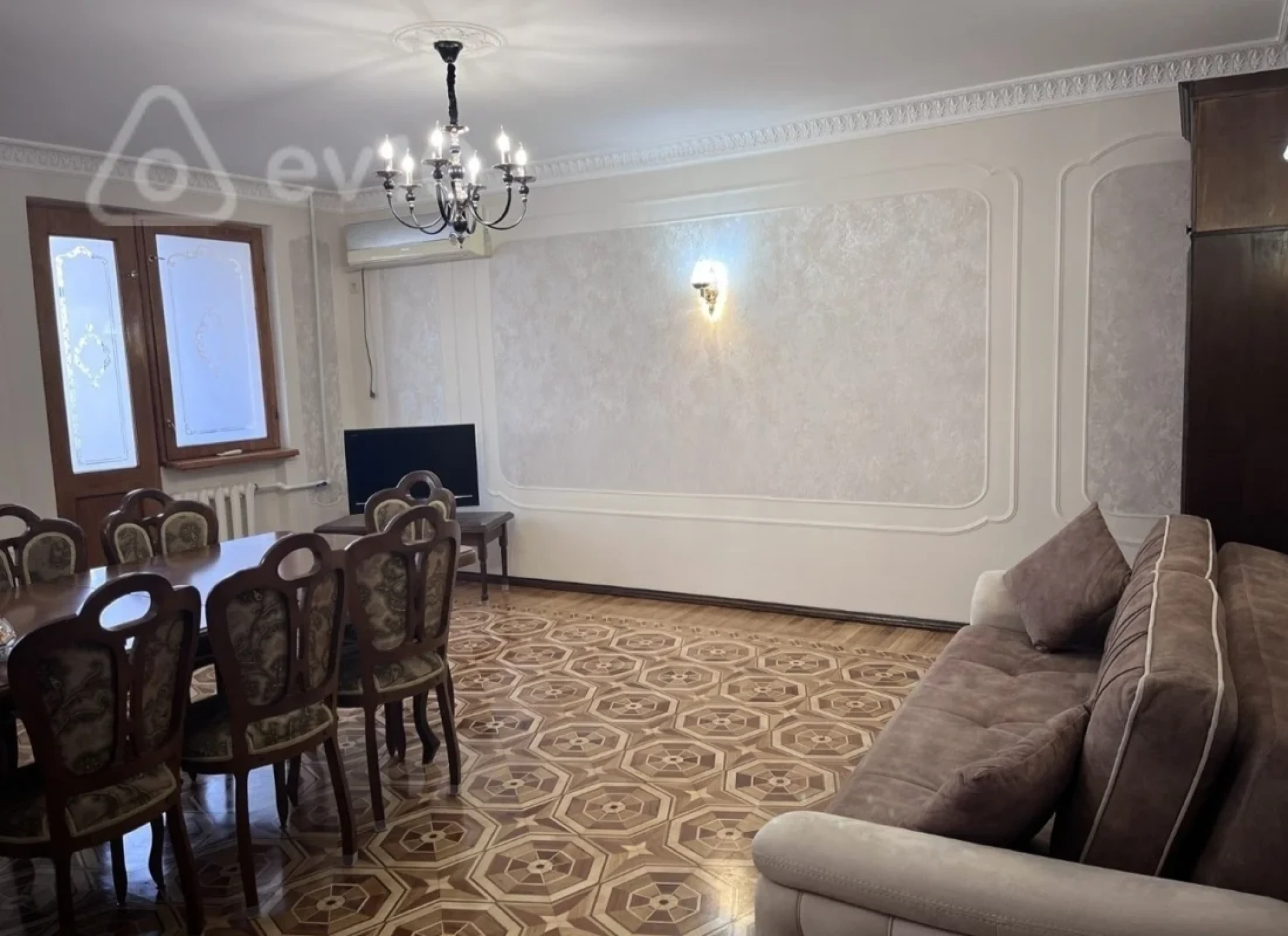 Kirayə verilir 3 otaqlı köhnə tikili 100 m²