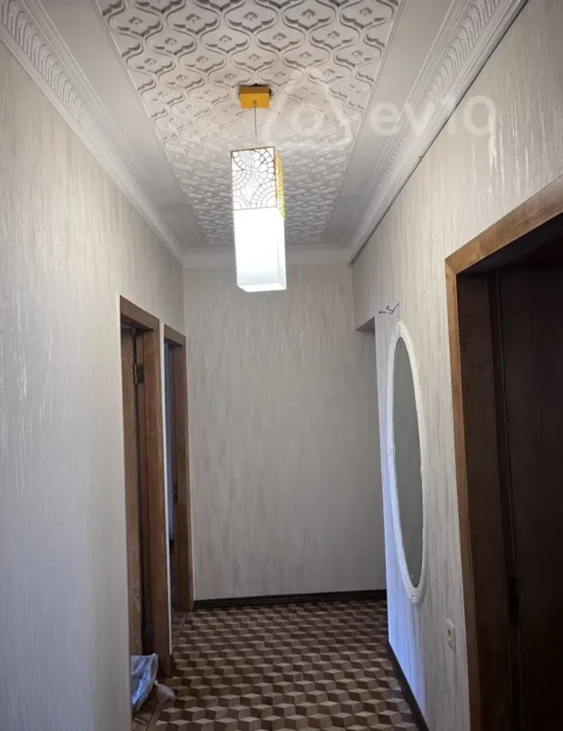 Kirayə verilir 3 otaqlı köhnə tikili 100 m²