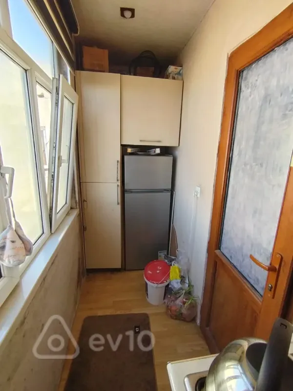 Satılır 2 otaqlı köhnə tikili 40 m²