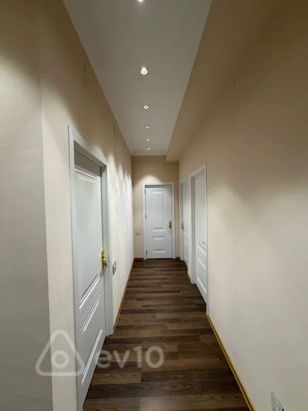 Kirayə verilir 2 otaqlı yeni tikili 60 m²