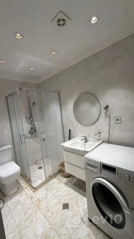 Kirayə verilir 2 otaqlı yeni tikili 60 m²