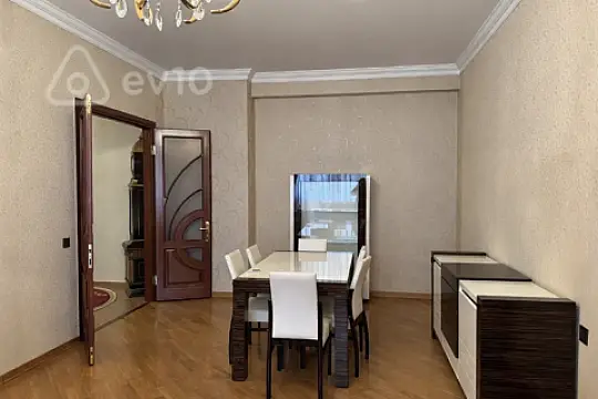 Kirayə verilir 2 otaqlı yeni tikili 110 m²