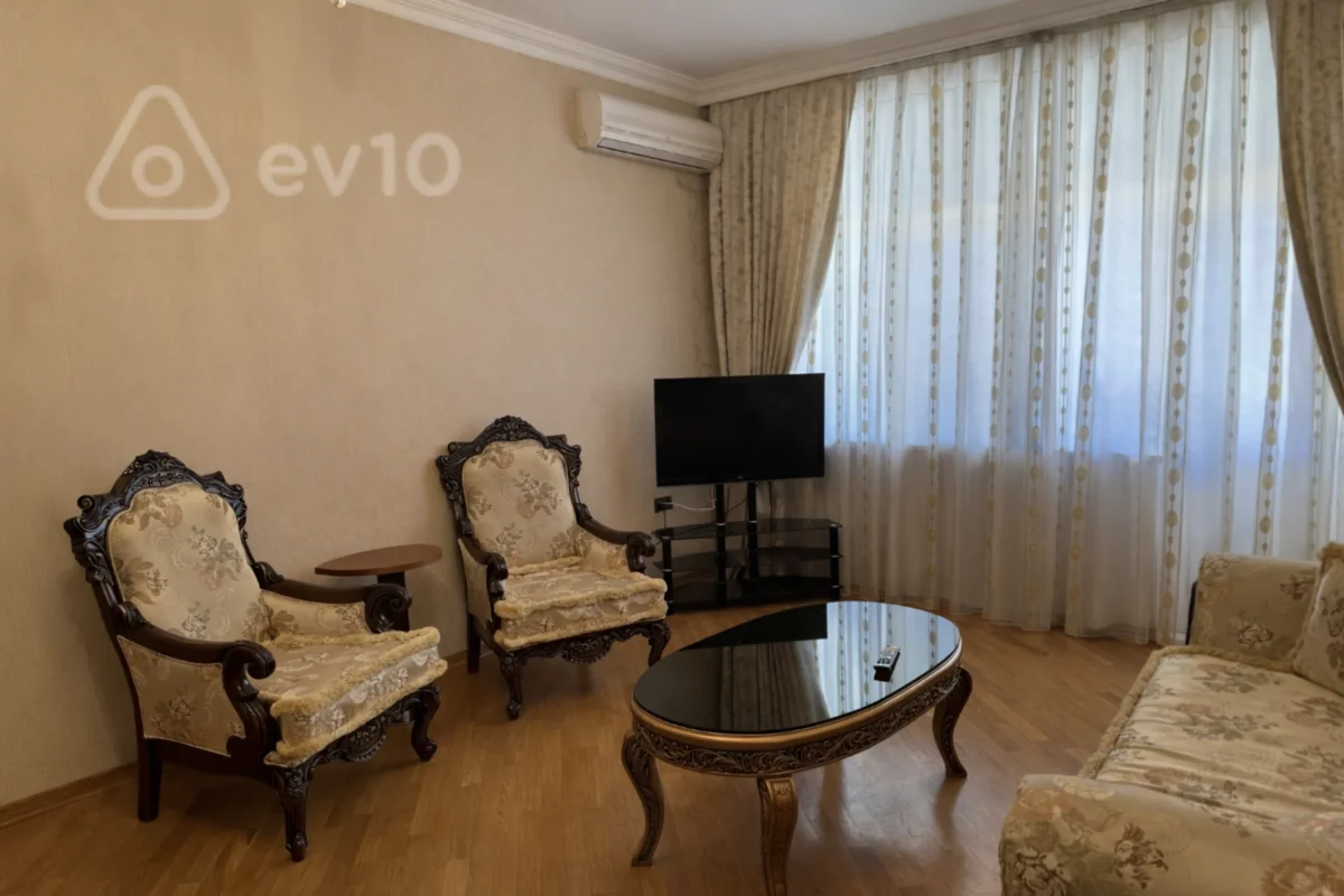 Kirayə verilir 2 otaqlı yeni tikili 110 m²