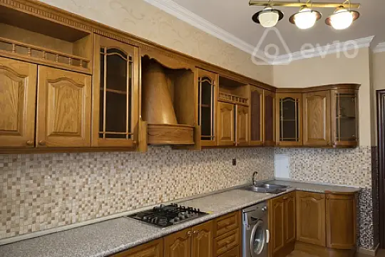 Kirayə verilir 2 otaqlı yeni tikili 110 m²