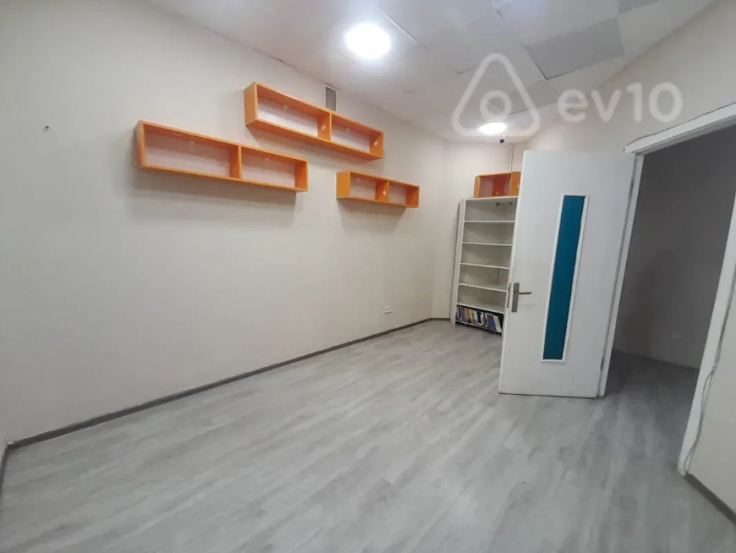 Kirayə verilir mənzil 100 m²