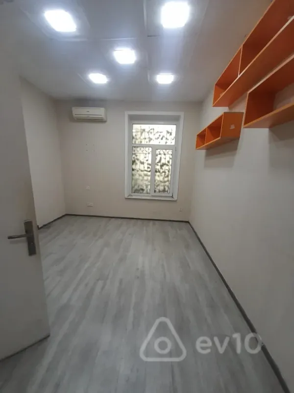 Kirayə verilir mənzil 100 m²