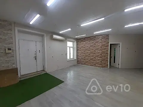 Kirayə verilir mənzil 100 m²