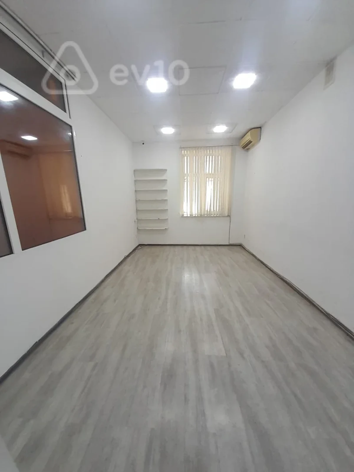 Kirayə verilir mənzil 100 m²