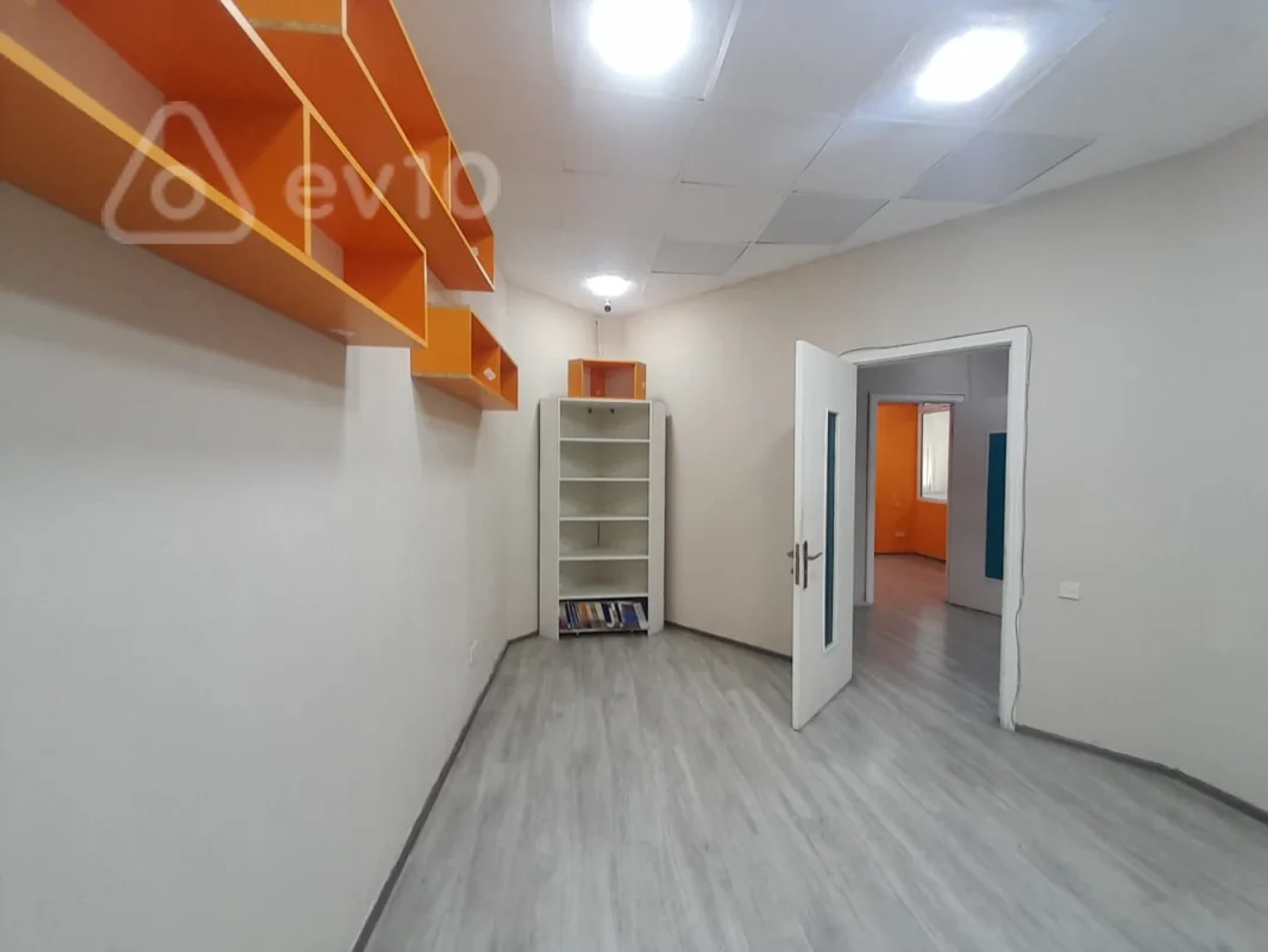 Kirayə verilir mənzil 100 m²