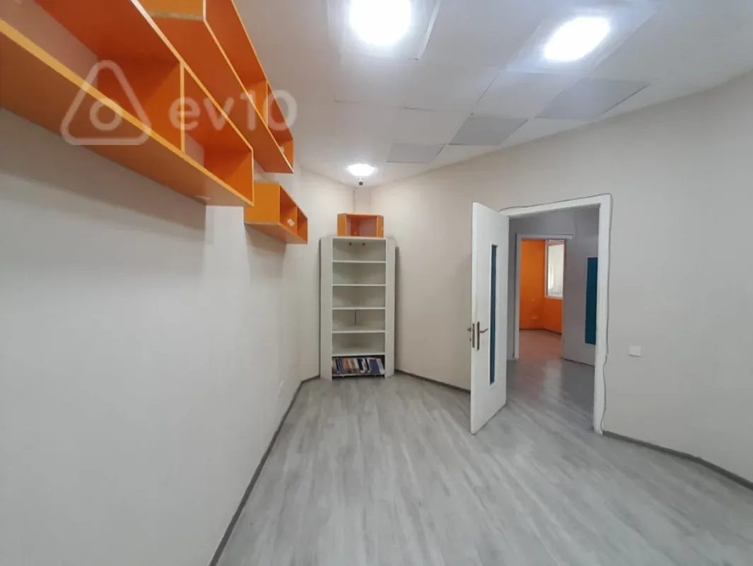 Kirayə verilir mənzil 100 m²